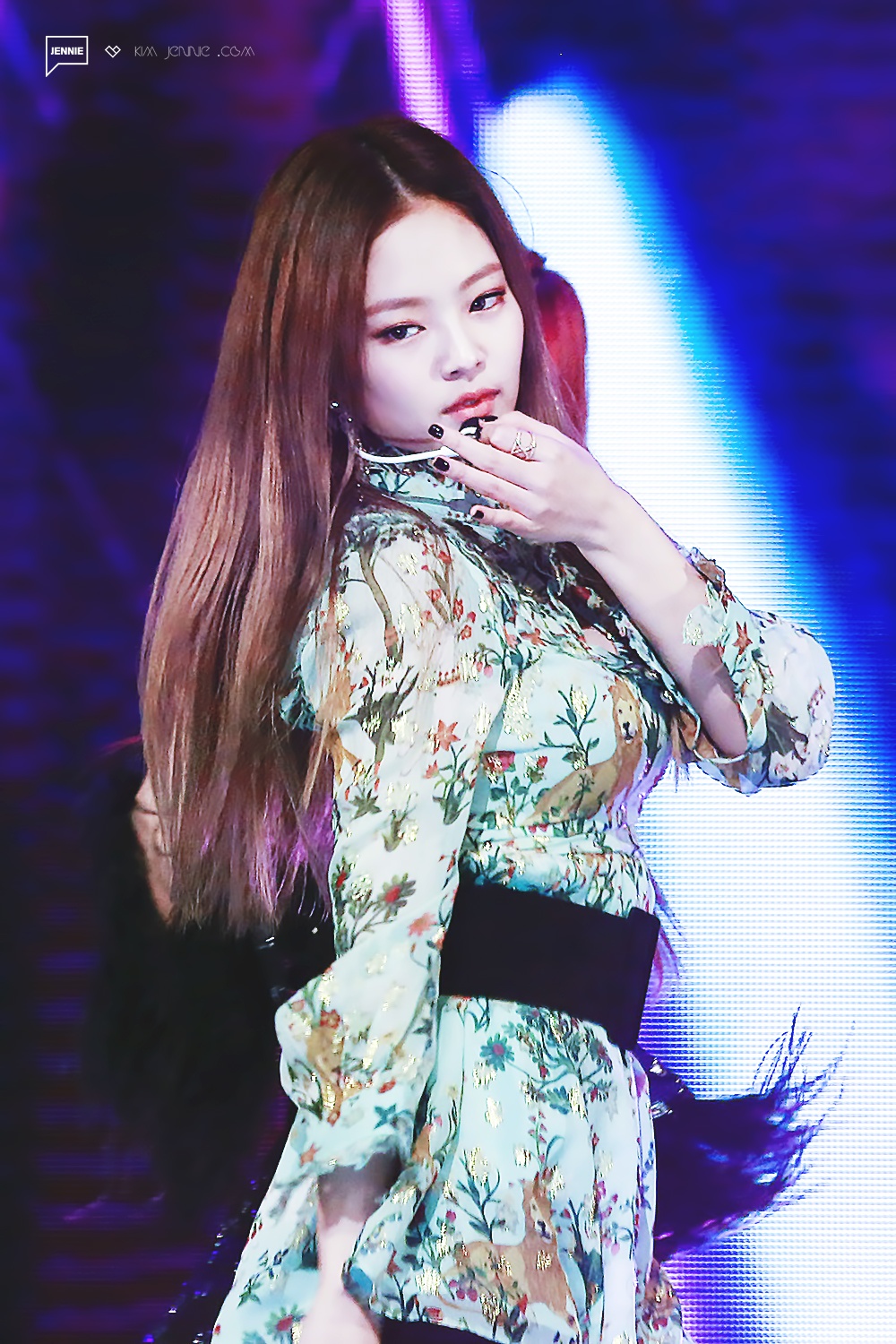 blackpink-jennie-4