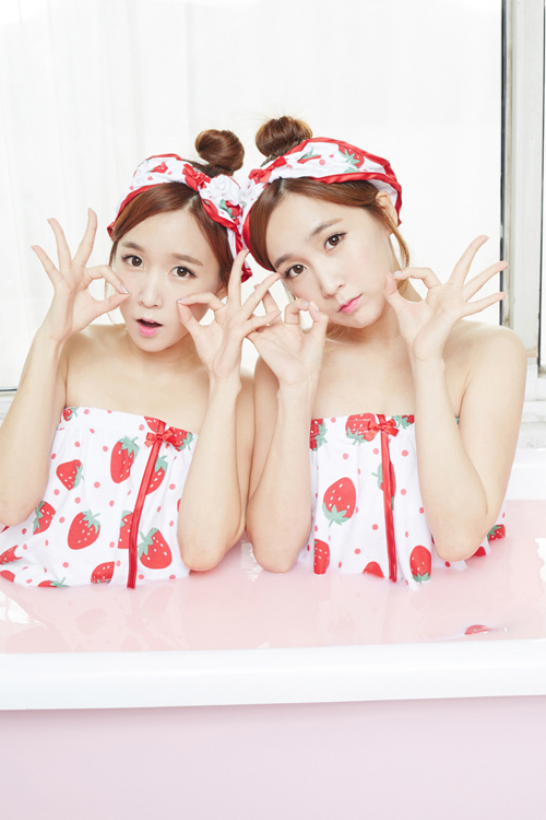 Crayon Pop子團草莓牛奶釋出預告照 雙胞胎姐妹跳進牛奶浴缸