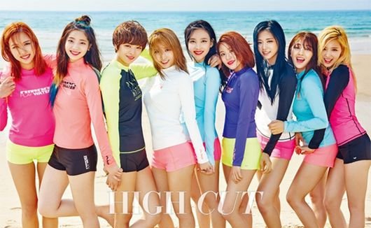 TWICE @ HIGH CUT