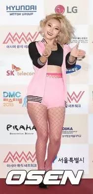韓網選出超適應各種網襪搭配的女明星TOP8，沒有好身材真的不行！