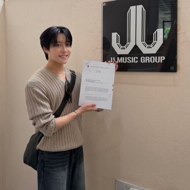 前e'last成員崔仁與jj music group簽約開展個人活動
