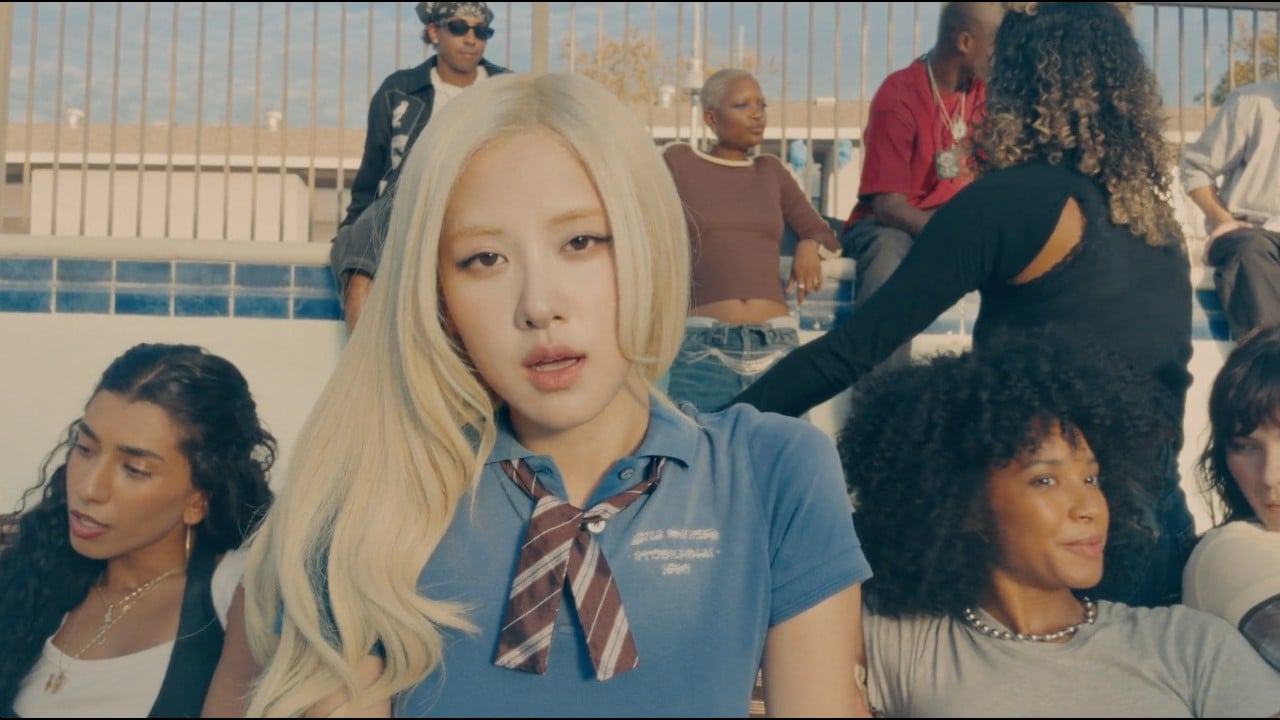 Rosé 推出車庫朋克單曲《new trick》及由 Dave Meyers 執導的音樂錄影帶