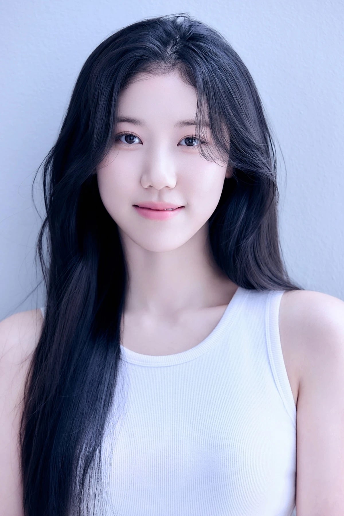 李蕊與綠蛇娛樂簽訂專屬合約