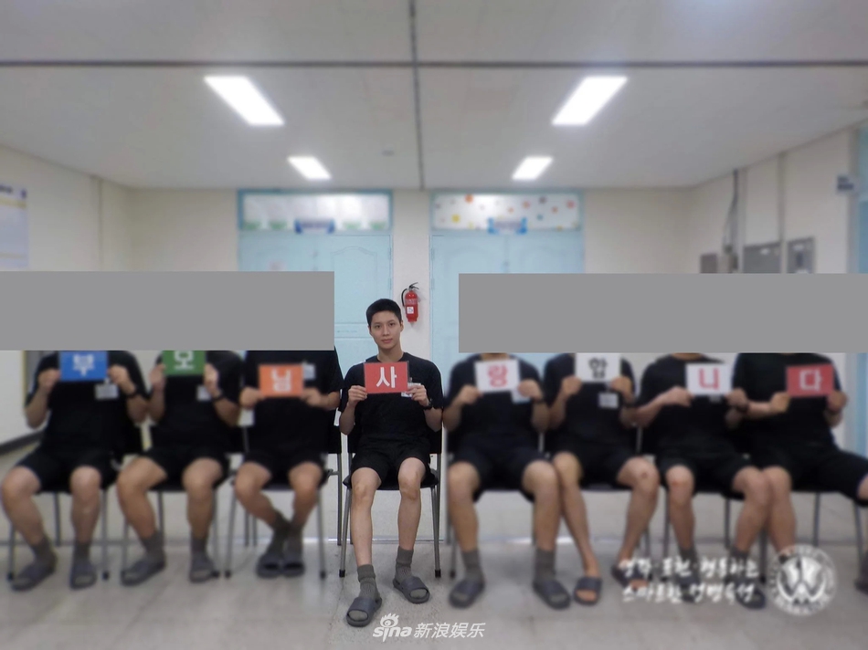 組圖：SHINee李泰民訓練所照片公布 寸頭少年氣十足