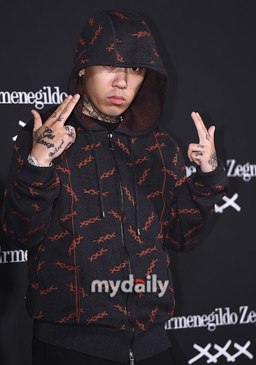 說唱歌手DOK2