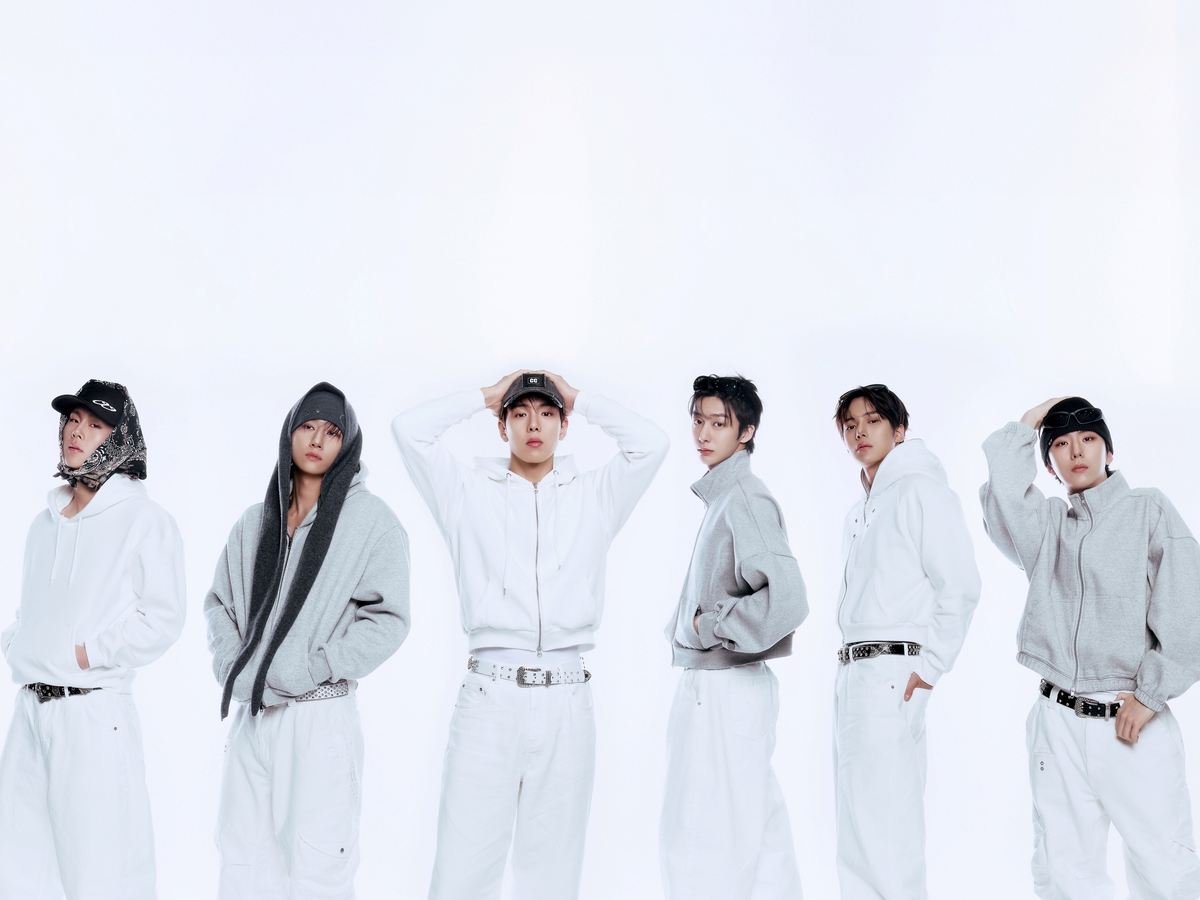 MONSTA X heal Billboard