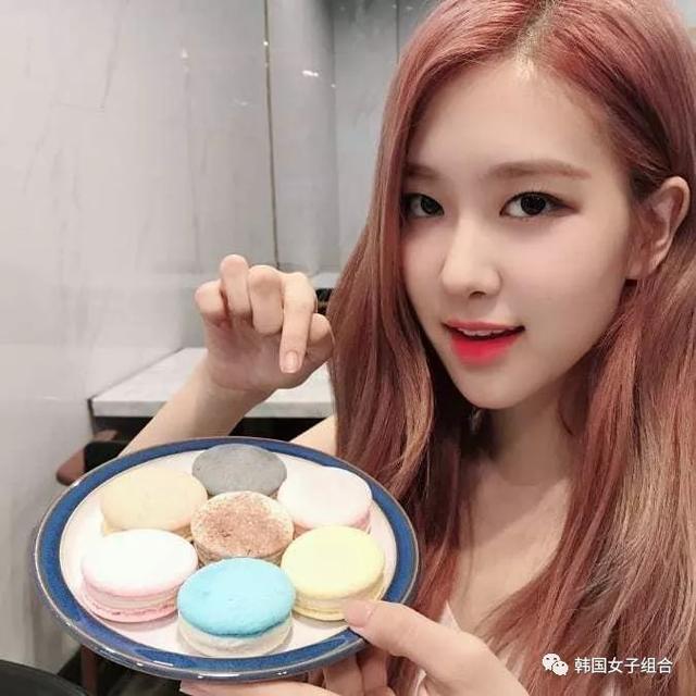 BLACKPINK JISOO度假日常即畫報，ROSÉ嘉賓出演《週三美食匯》