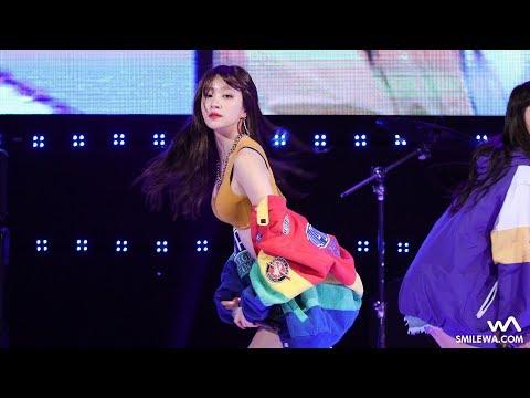 新人女團舞蹈動作被韓網友熱議，韓網友：為什麼要穿裙子！