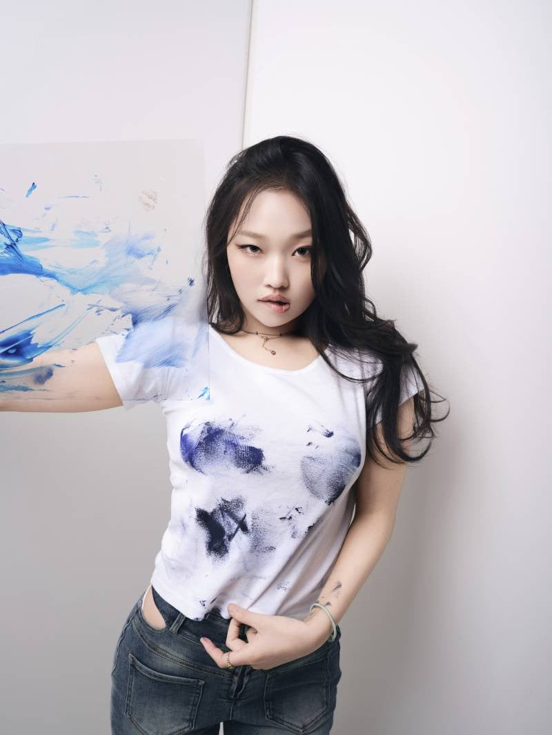Seyoung首支單曲Don't Change出道宣傳照