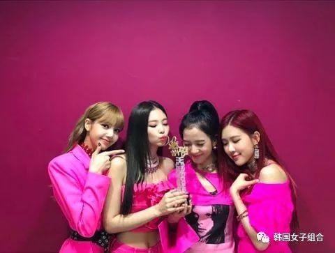 BLACKPINK回歸後第一座獎杯！ 依然穩坐音源榜冠軍寶座