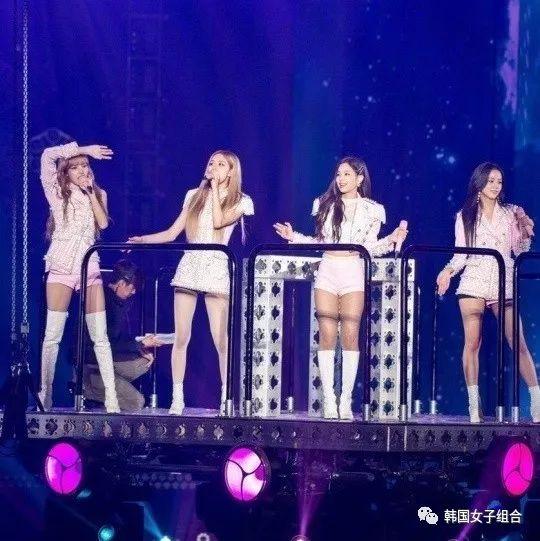 BLACKPINK出道後首個單獨演唱會，一起開心地玩兒吧！