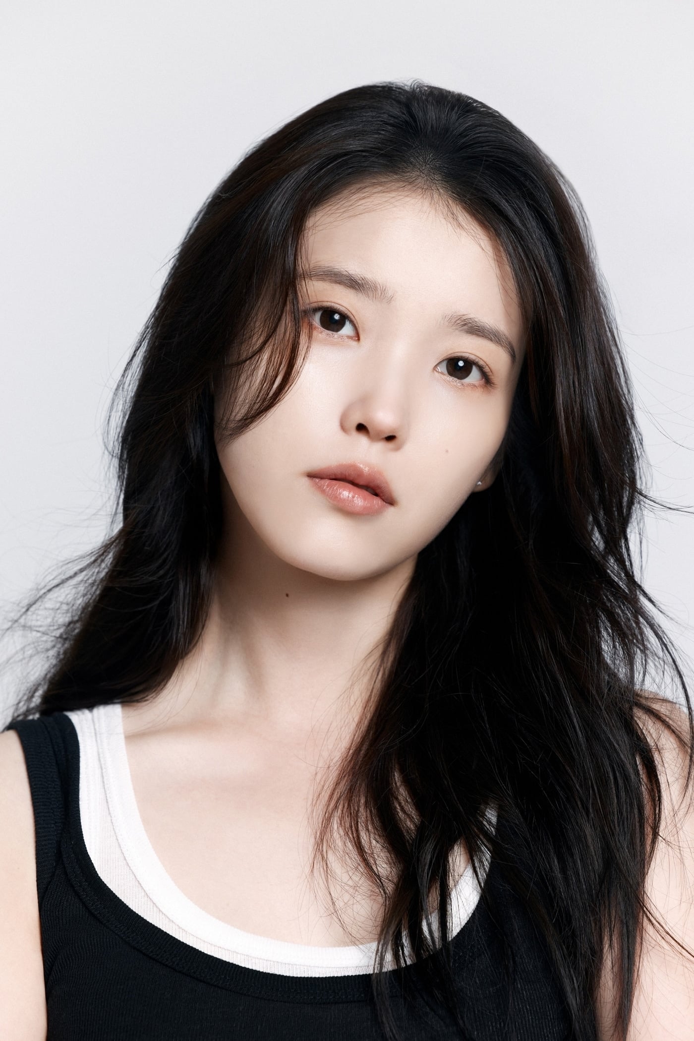 IU shares Yoo In Na’s reaction to “Dear my crazy soulmate”