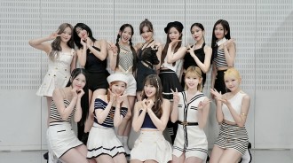 TWICE小分隊MISAMO與NiziU在《MUSIC STATION》中登場！兩團交流令人溫馨