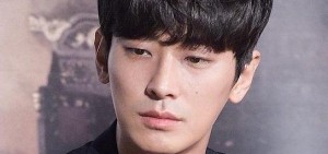 《奸臣》朱智勛：「四面都是脫光的女人，不知該看哪裡」