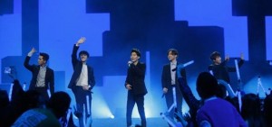WINNER出演中國湖南衛視跨年演唱會 在當地好評連連