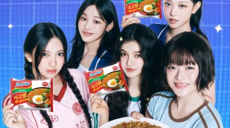 NewJeans x Indomie 快閃店在首爾開幕 
