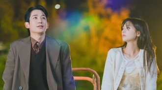 《隔壁的愛戀》OST作曲家「What Are We」比較歌曲的和弦進行、旋律和結構與Baek Ye Rin的「0310」