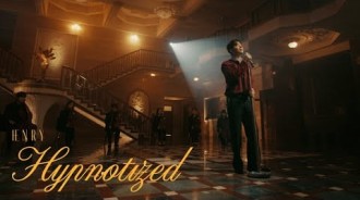 Henry 以官方 MV 'New 'Hypnotized' 迷倒眾生