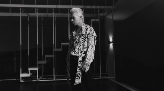 BIGBANG太陽公開數位單曲《VIBE》MV幕後花絮照！展現健壯身材