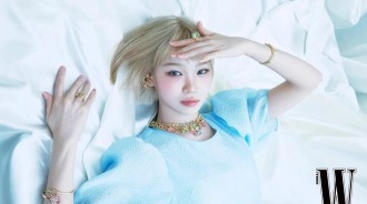 LE SSERAFIM's Chaewon 在 W Korea x Swarovski 2025年3月畫報中閃耀