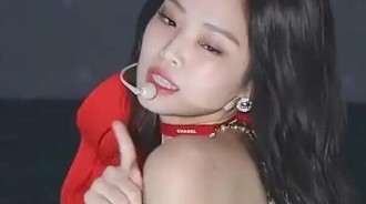 BLACKPINK成員Jennie《SOLO》MV點擊破8億：女歌手最快、最高紀錄