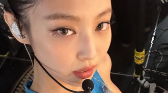 BLACKPINK Jennie舞台裝太暴露？就像是比基尼服裝一樣