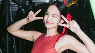 BLACKPINK Jennie演唱會中途腳傷復發？曬出後台美照秀結實肌肉