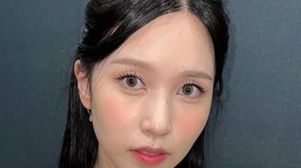 TWICE Mina整理瀏海的樣子太可愛了！獨佔粉絲們的視線，天使般的影片備受關注