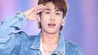 前BTOB成員閔玧其因涉毒爭議后更新