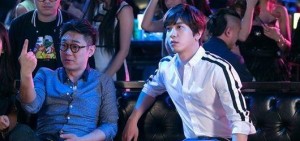 鄭容和出演情景喜劇《屌絲男士》帥氣泡夜店