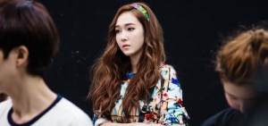 SM發表官方立場:"Jessica先提出一張專輯活動過後結束少時活動,SM決定提前進入少女時代8人活動體系