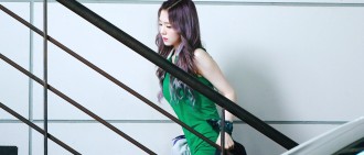 粉絲成功拍攝到Irene穿著緊身裙最美麗的一刻