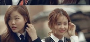 YG新女團成員金智秀出演HI SUHYUN<我不一樣>MV,飾演Bobby的”女朋友