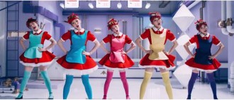 【影片】Red Velvet《Dumb Dumb》登上音源排行榜首位