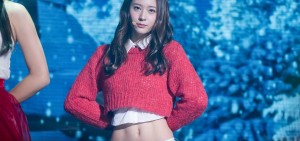 12 張f(x) Krystal相片展示她的Sexy Defined Abs